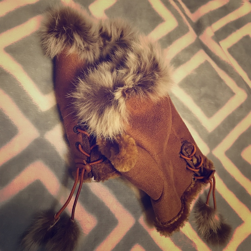 NWOT Fingerless Fur Gloves